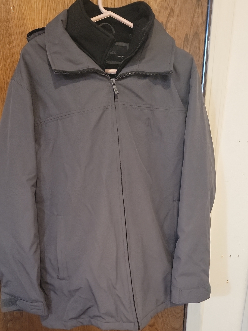 Weatherproof Men's Gray Performance Jacket with Black Inner Collar